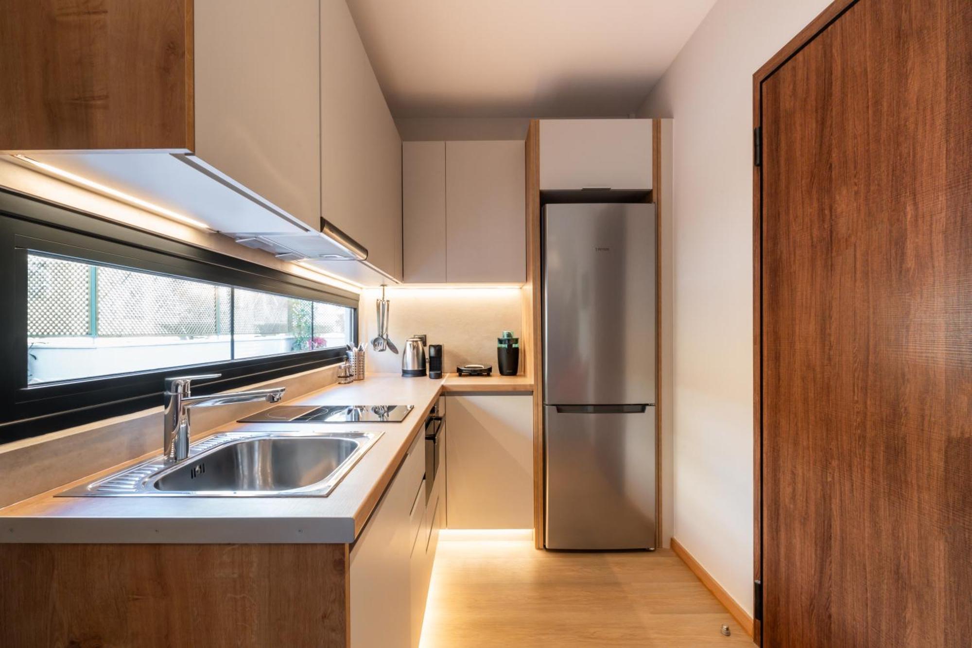Luxury Bauhaus Athens Apartment ภายนอก รูปภาพ