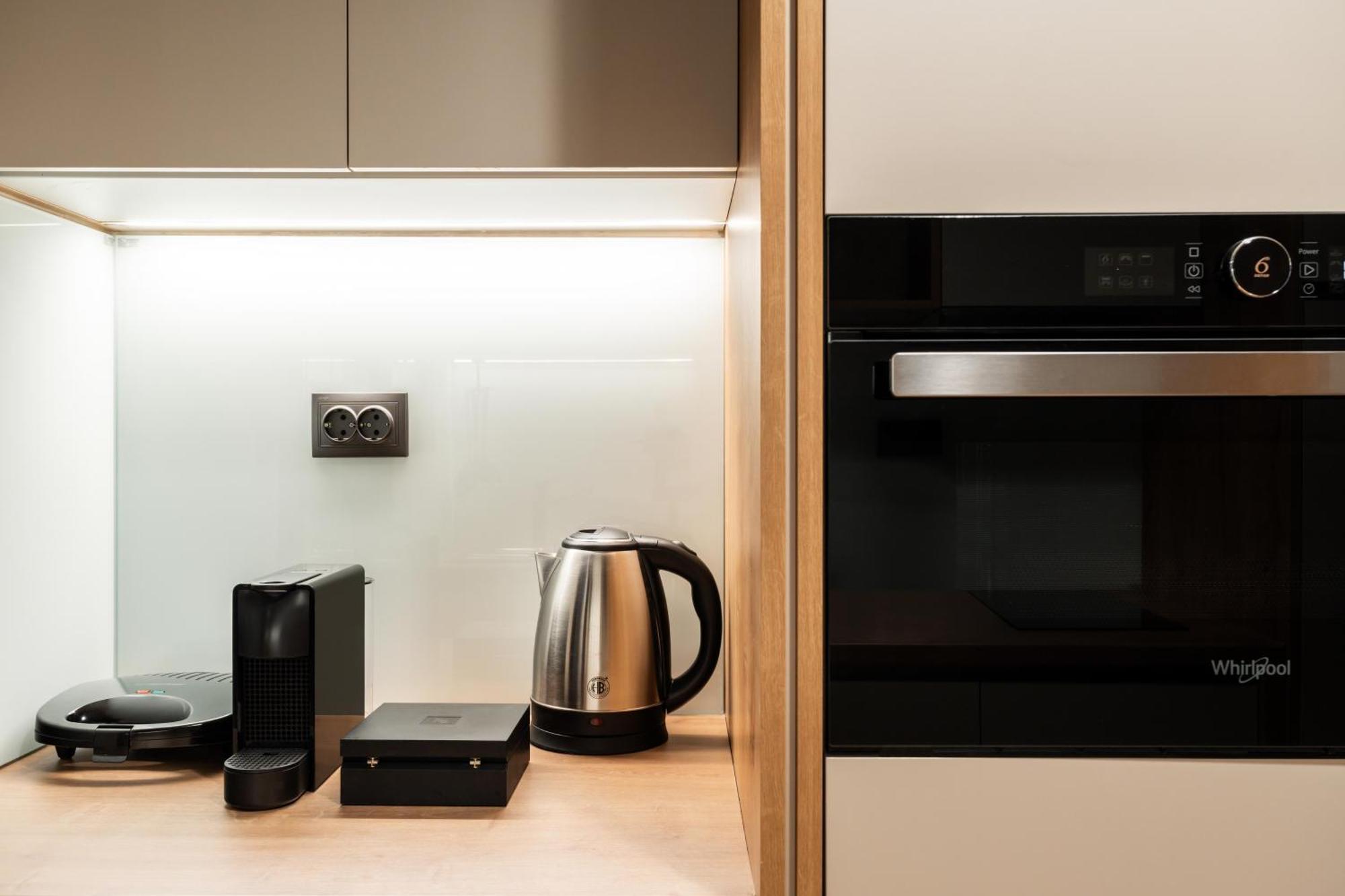 Luxury Bauhaus Athens Apartment ภายนอก รูปภาพ