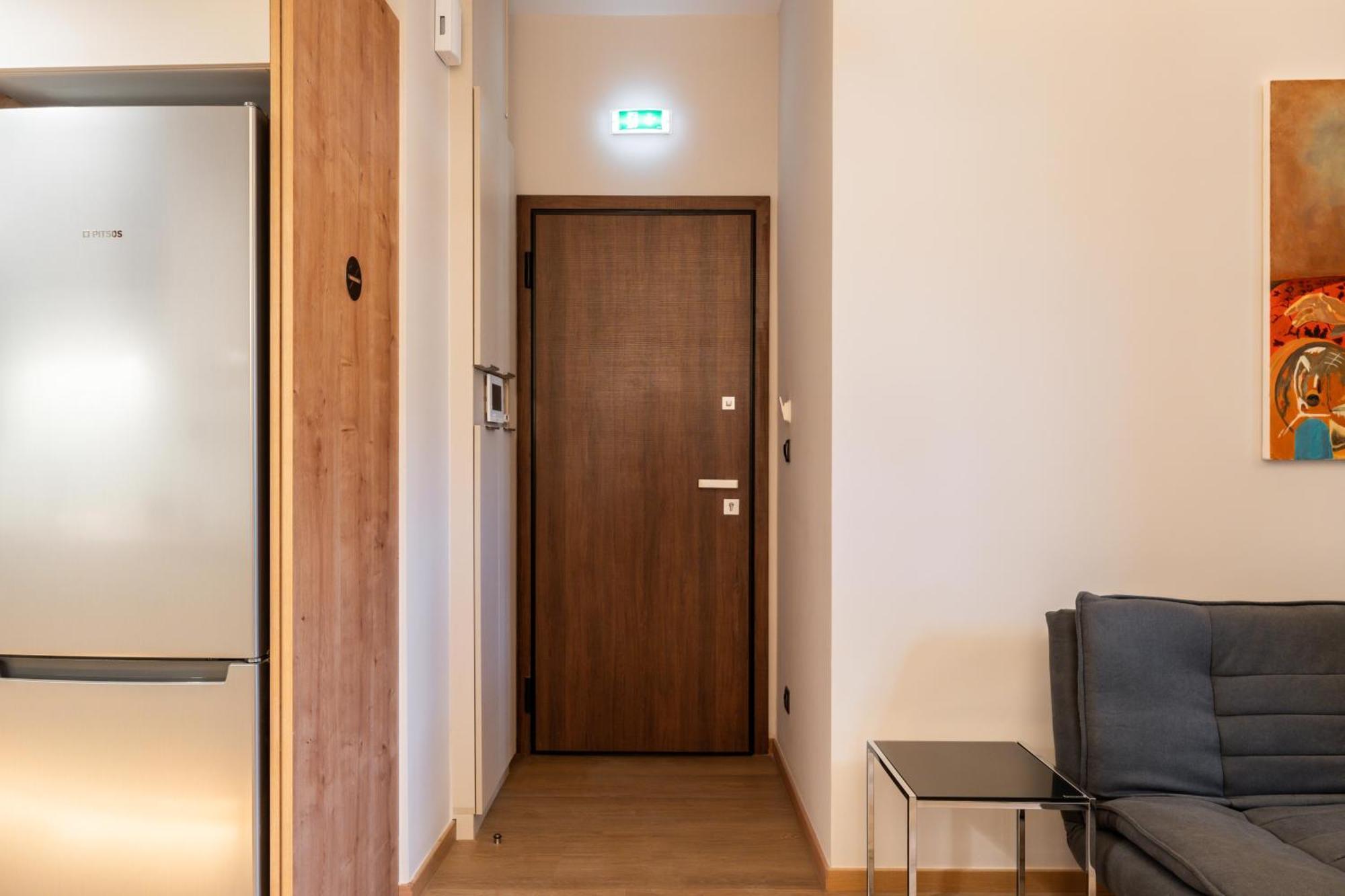 Luxury Bauhaus Athens Apartment ภายนอก รูปภาพ